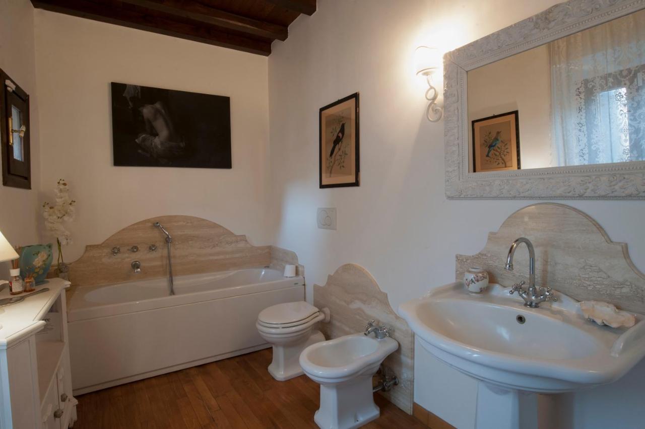 A Palazzo Fortebracci B&B ストリ エクステリア 写真